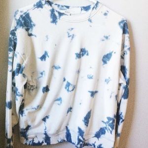 A a trendy Forever 21 tie-dye pullover! :)